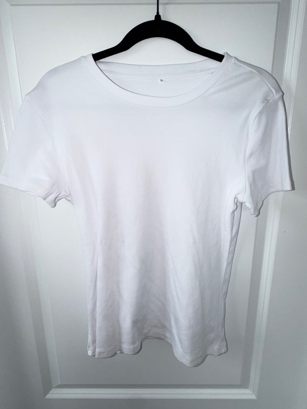 White Ribbed Fitted Crewneck T-Shirt Size XL Classic Basic Tee